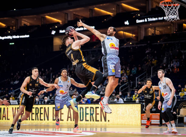 劣势格外明 劣势格外明